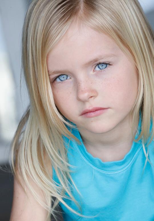 艾拉·艾伦 Ella Allan