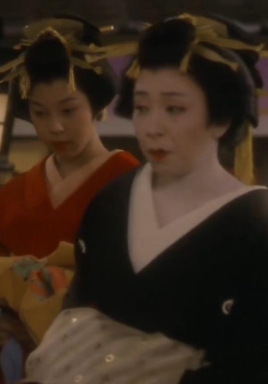 富沢亜古 Ako Tomizawa