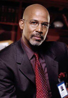 迈克尔·沃伦 Michael Warren