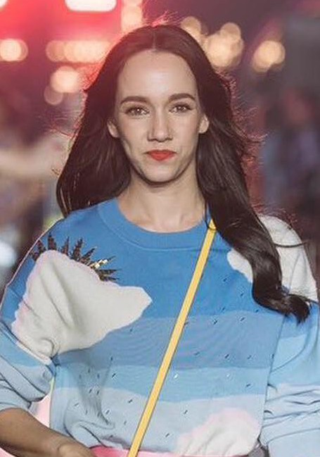 玛丽莎·安妮塔·范·德·伍德 Marisa Anita Van der Woude