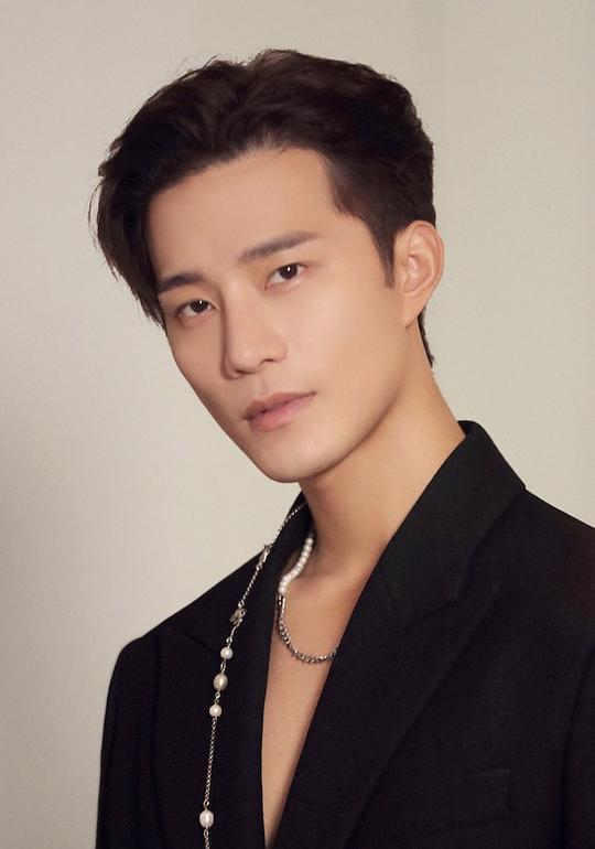 徐志贤 Thassapak Hsu