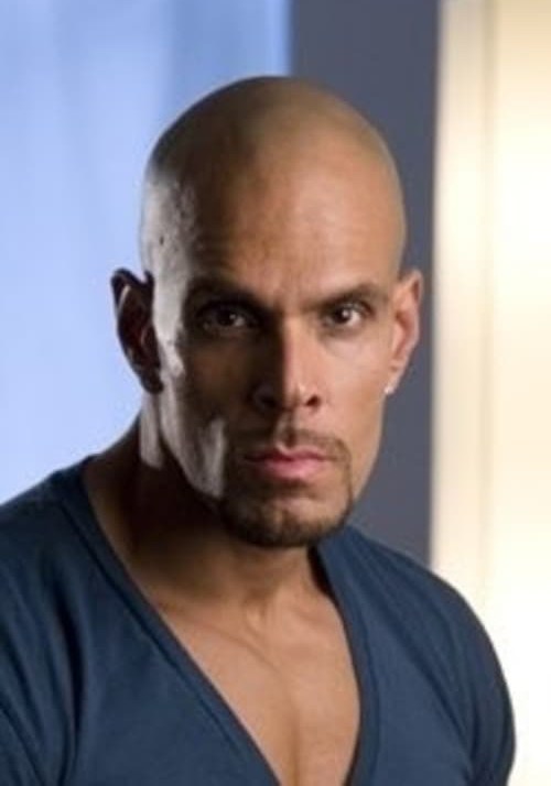 马里奥·德莱昂 Mario D'Leon