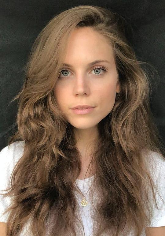 夏洛特·斯托伊贝 Charlotte Stoiber