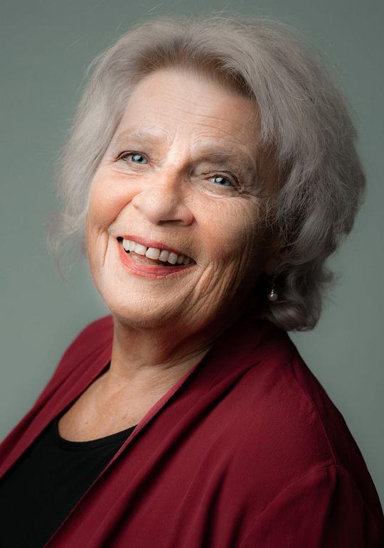 克莉丝汀娜·布鲁霍夫 Christiane Blumhoff