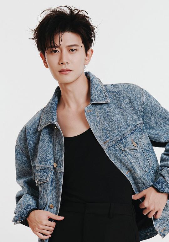 任嘉伦 Jialun Ren