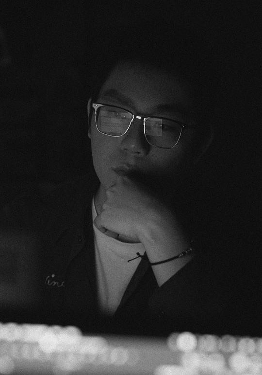 岳博维 Bowei Yue