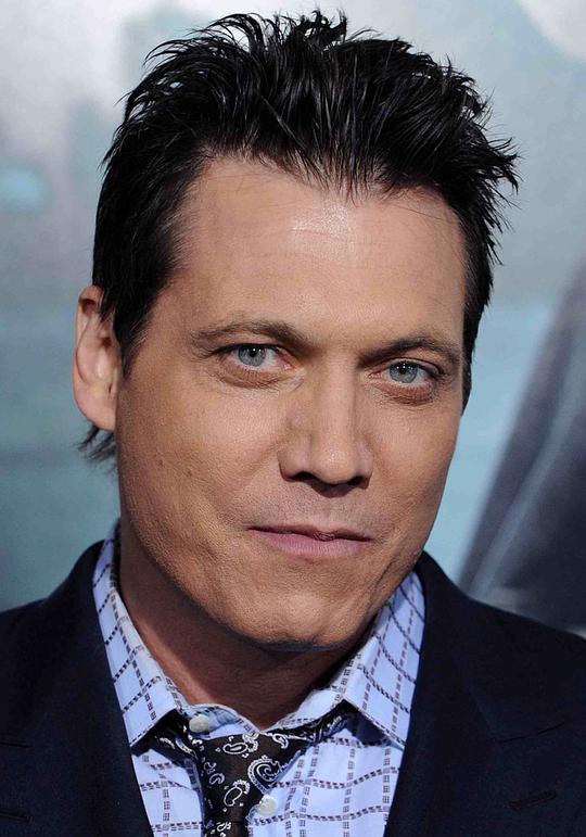 霍特·麦克卡兰尼 Holt McCallany