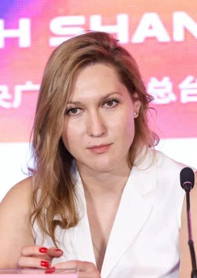 安娜·季霍诺娃 Anna Tikhonova