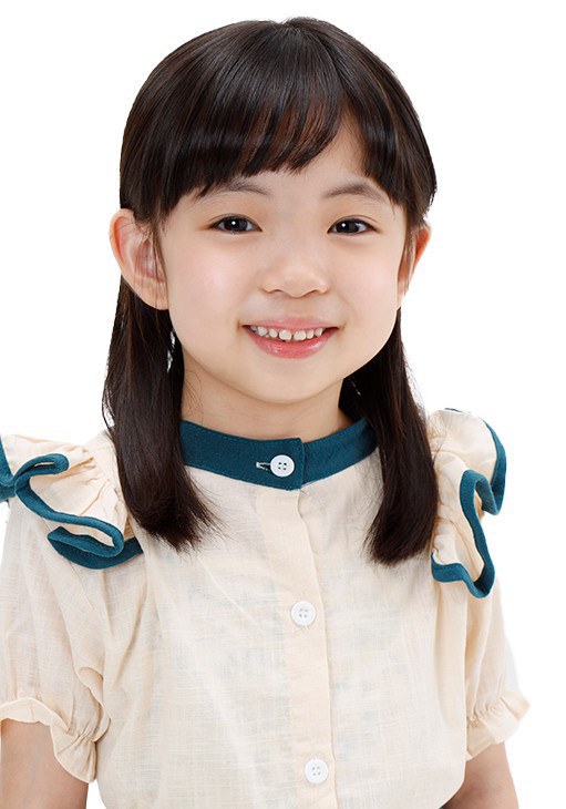 石塚月雪 Zera Ishizuka