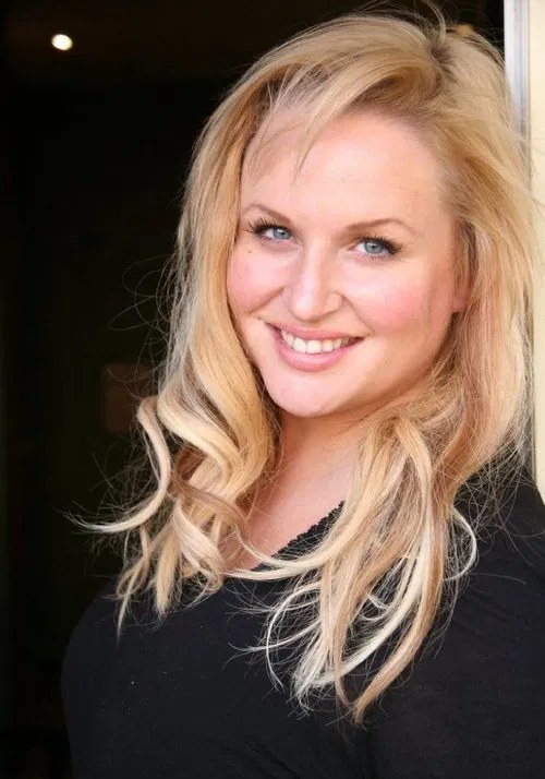 艾普尔·特莱克 April Telek