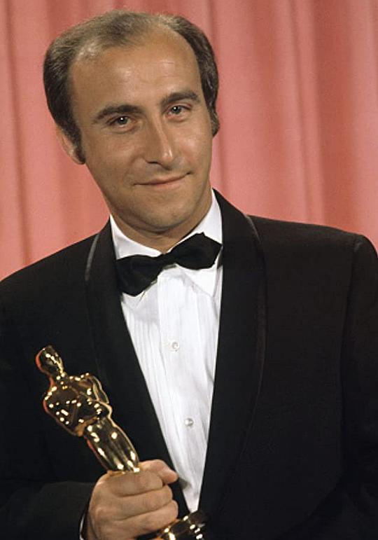 帕斯奎利诺·德桑蒂斯 Pasqualino De Santis