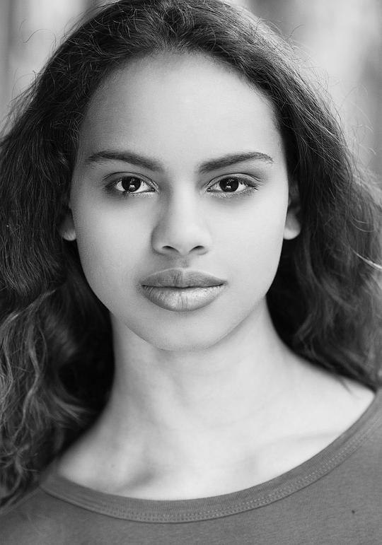 塔西娅·扎拉 Tasia Zalar