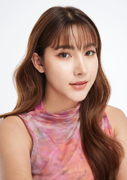 塔莉卡·因苏旺 Tarika Insuwan