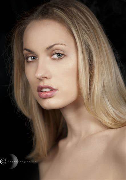 戴安娜·希什利亚耶娃 Diana Shishlyaeva