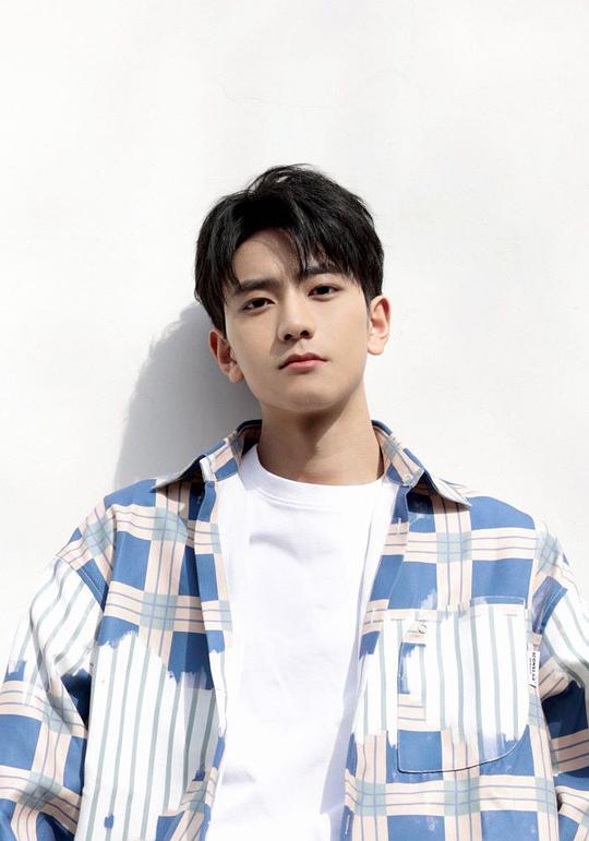 王泓鑫 Hongxin Wang