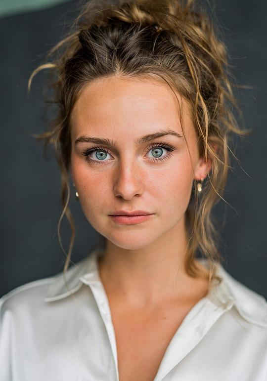 苏菲·沃尔夫 Sophie Wolff