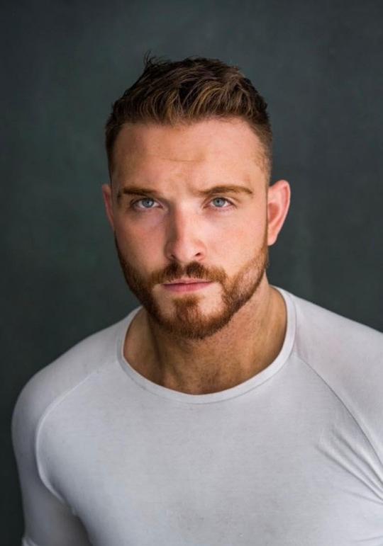 西奥·斯波福思 Theo Spofforth