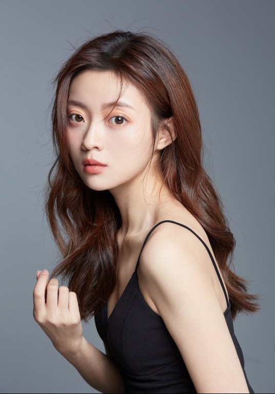 郑玉佳 Yujia Zheng