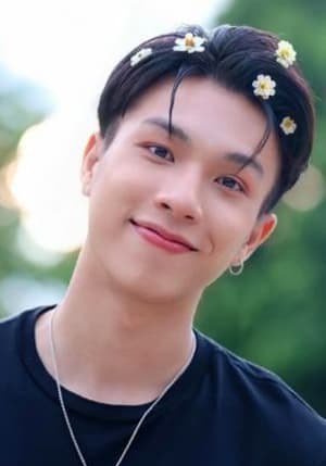 纳塔瓦特·通凯 Ufa Nattawat Tunkaew