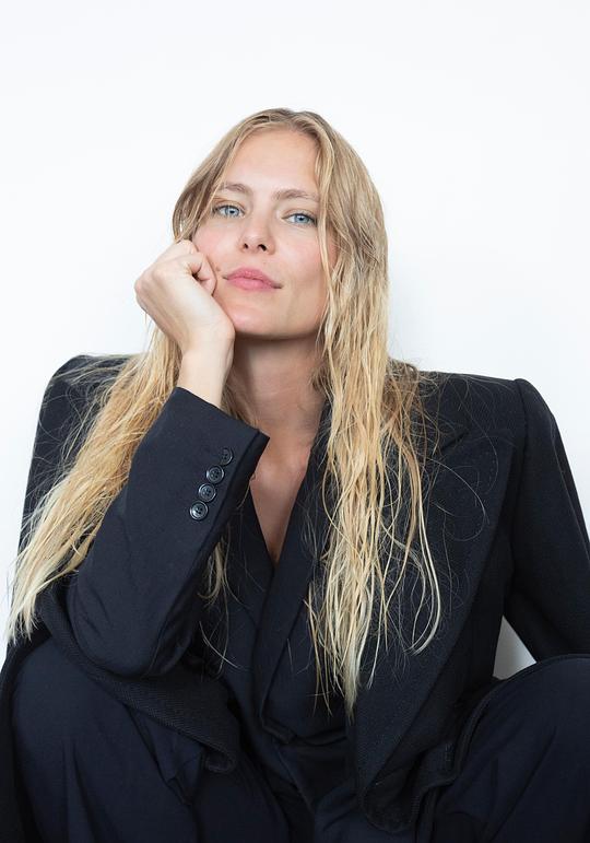 艾玛·戈伊科维奇 Emma Gojkovic