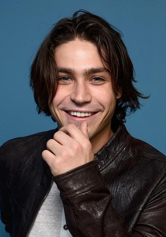 罗根·霍夫曼 Logan Huffman