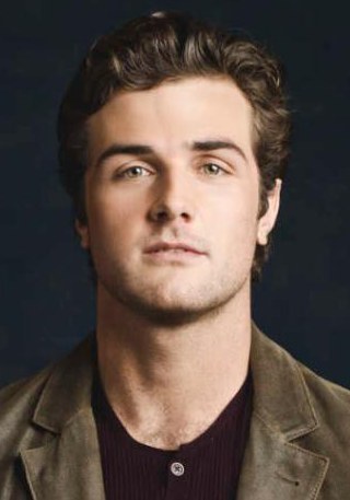 博·米尔乔夫 Beau Mirchoff
