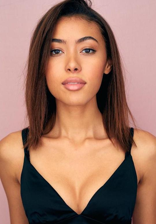 西耶娜·休伯特-罗斯 Sienna Hubert-Ross