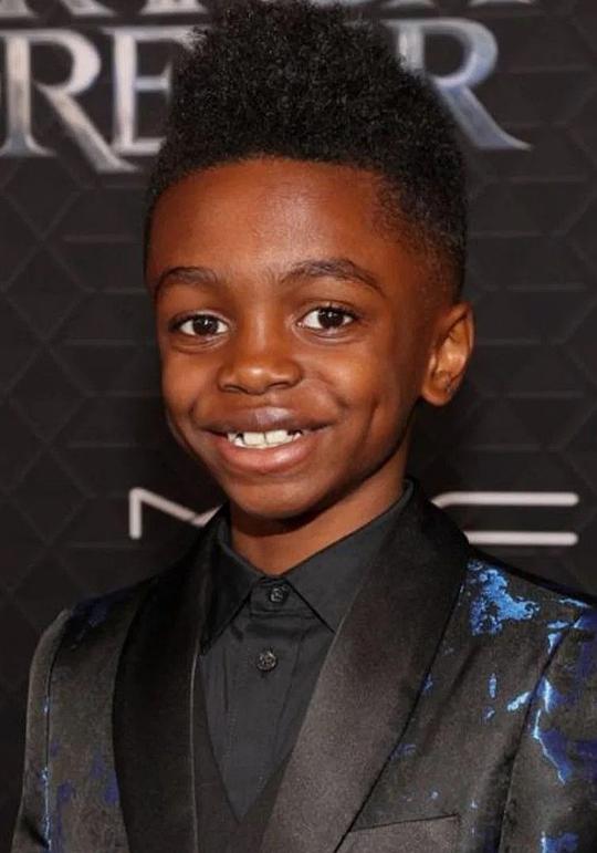 迪瓦因·乐福·科纳杜-桑 Divine Love Konadu-Sun