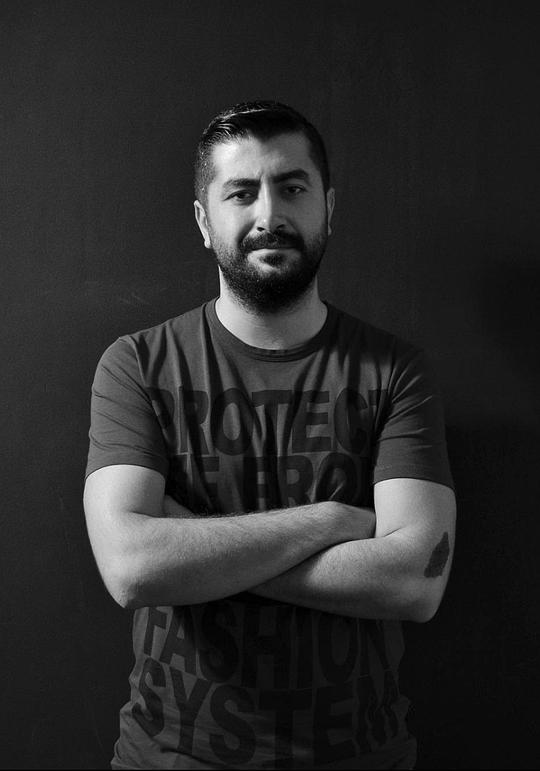 奥努尔·阿克拜 Onur Akbay