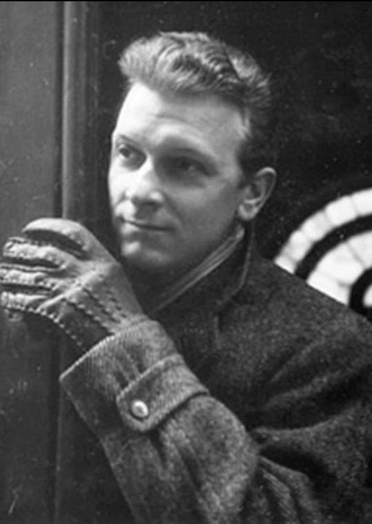 尤金·沃尔特 Eugene Walter