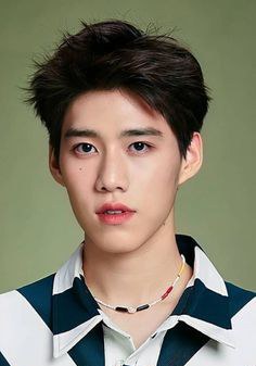 克里特·安努艾德奇康 Krit Amnuaydechkorn