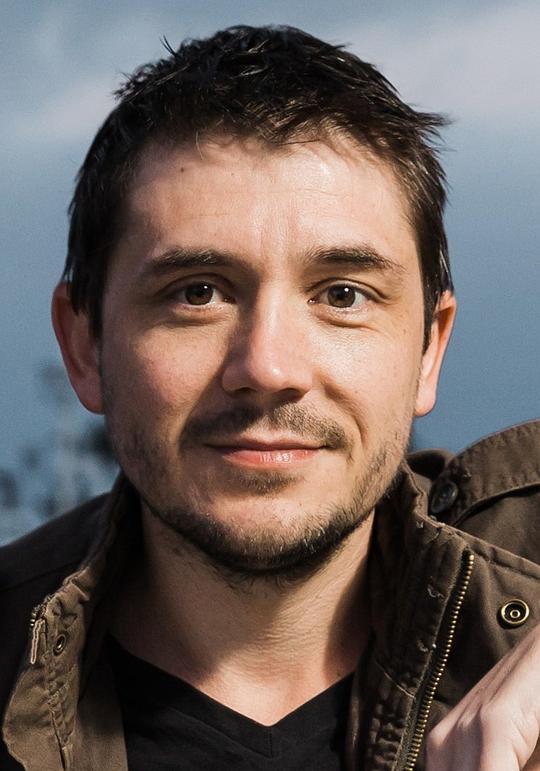 马修·霍尔姆斯 Matthew Holmes