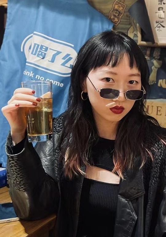 詹涵淇 Hanqi Zhan