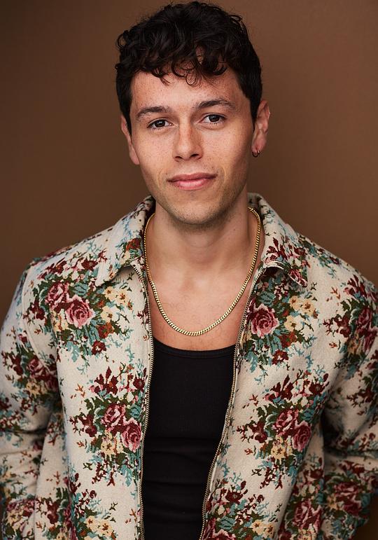 伊桑·琼斯·罗梅罗 Ethan Jones Romero