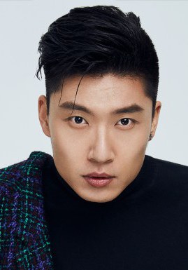 韩潇雨 Xiaoyu Han