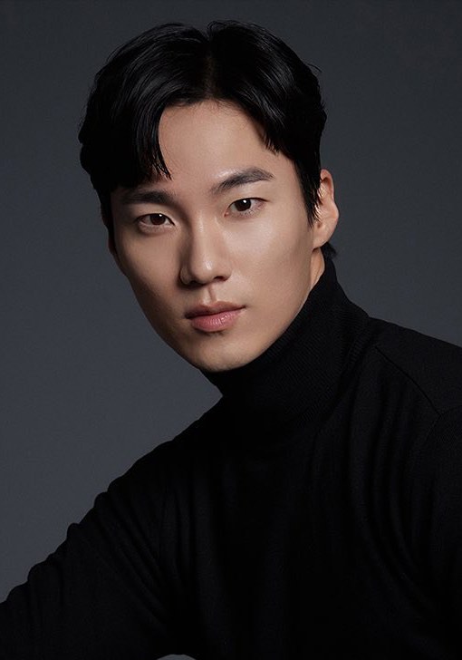 李宏内 Hong-nae Lee