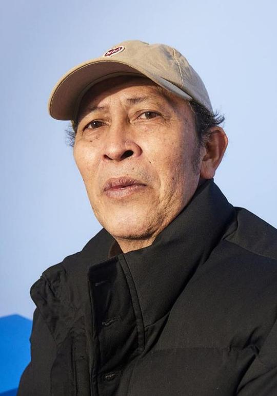 雅誉·安鲁 Yayu Unru