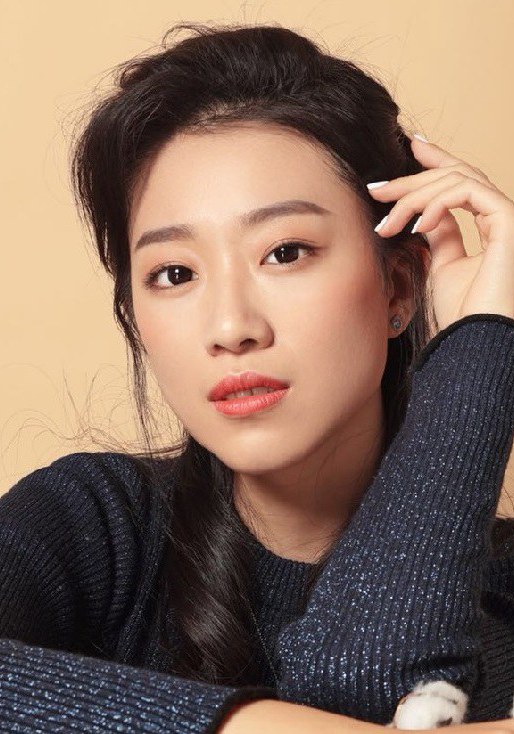 严蔚 Yolanda Yan