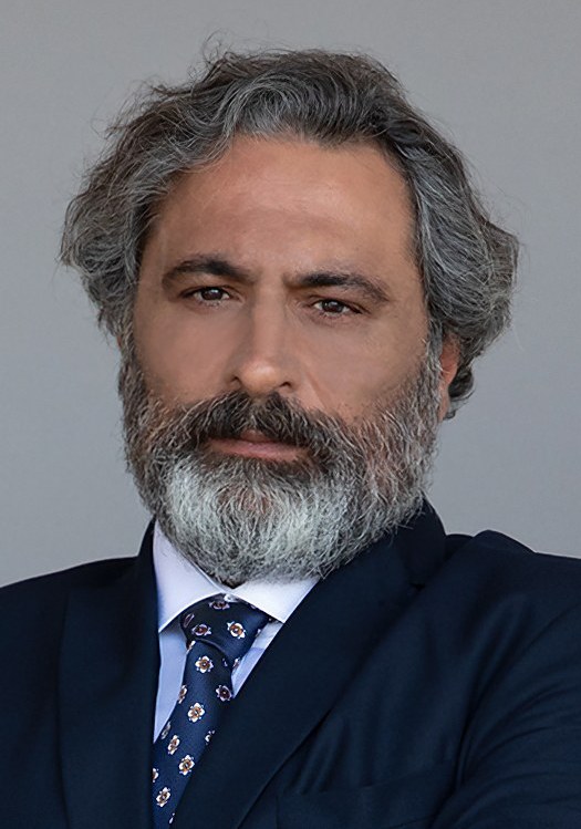 布伦特·杜兹古诺格鲁 Bülent Düzgünoglu