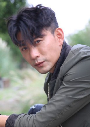 宫宏佳 Hongjia Gong