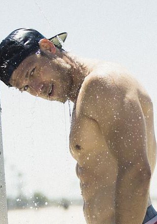 特拉维斯·范·文克 Travis Van Winkle