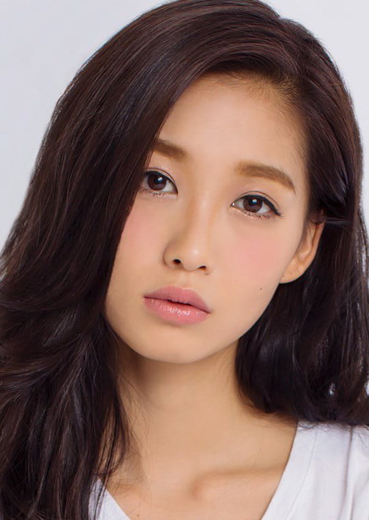 谷川利沙子 Risako Tanigawa