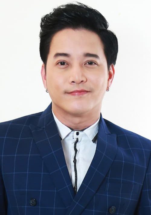 基亚特卡莫尔·拉塔 Kiatkamol Lata