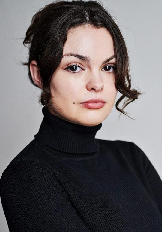 格温·琼斯 Gwen Jones