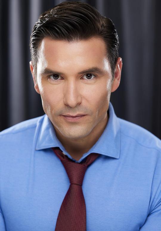 劳伦斯·吉利根 Lawrence Gilligan