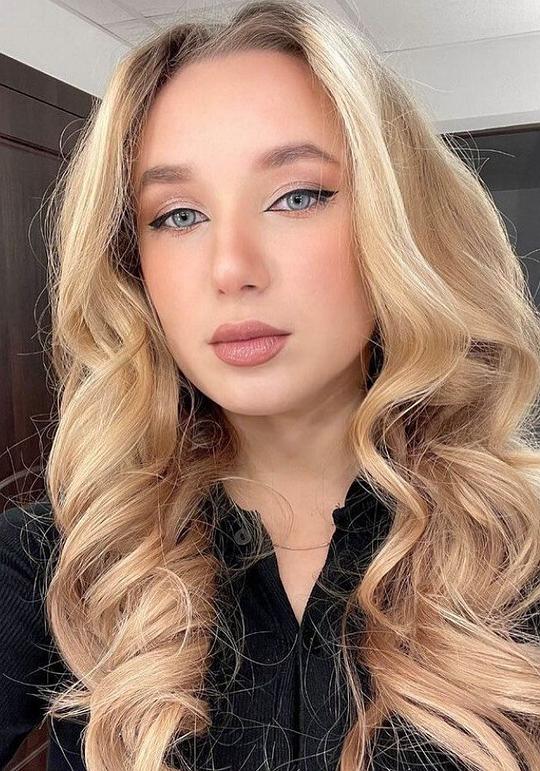 萨布瑞娜·鲁布索娃 Sabrina Rubtsova