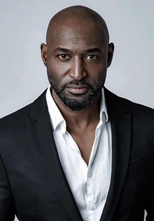 艾德里安·霍姆斯 Adrian Holmes