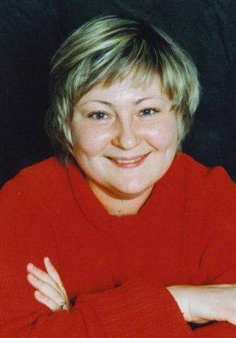 尤利娅·苏勒斯 Yuliya Sules