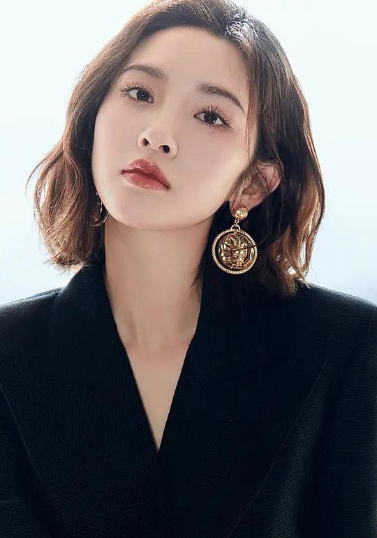 唐艺昕 Yixin Tang