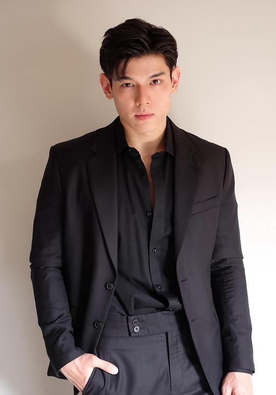 贾卡林·普里帕特 Jakarin Puribhat